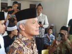 ganjar-melayat-di-rumah-duka-dimyati-rois.jpg