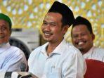 gus-baha-atau-yang-kerap-disebut-kiai-kekinian-jhh.jpg