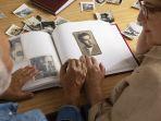 ilustrasi-album-foto-jadul.jpg