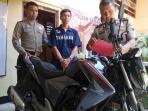 imam-curi-motor-untuk-anaknya-yang-muntaber_20150810_154336.jpg