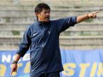 indra-sjafri-kembali-menjadi-pelatih-timnas-u-19-indonesia_20180427_203410.jpg