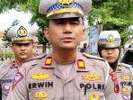 kasat-lantas-polres-tegal-akp-erwin-chan-siregar-tengah.jpg
