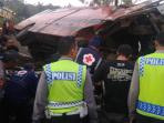 kecelakaan-karambol-di-getasan_20150716_060822.jpg