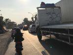 kemacetan-arus-lalu-lintas-Pantura-Semarang-Demak.jpg