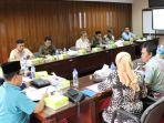 komisi-b-dprd-kabupaten-kudus-melaksanakan-rapat-koordinasi.jpg