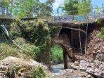 kondiri-jembatan-ambrol2.jpg