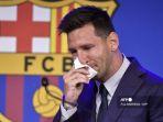 lionel-messi-menangis-saat-konferensi-pers.jpg