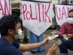 mahasiswa-solo-demo-melawan-politik-uang_20180626_180428.jpg