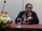 mbak-you-memaparkan-prediksi-tahun-2019-di-hotel-wahid-salatiga-rabu-191218.jpg