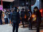 napi-dipindah-ke-nusakambangan.jpg