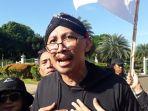 pegiat-media-sosial-permadi-arya-atau-kerap-disapa-abu-janda-ikut.jpg