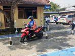 pelayanan-uji-paraktek-pembuatan-sim-di-polres-kendal.jpg