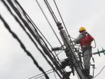 pemeliharaan-jaringan-listrik-pln-di-jateng_20170915_102446.jpg