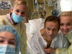pemimpin-oposisi-rusia-alexei-navalny-bersama-istrinya.jpg