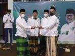 pemotongan-tumpeng-dalam-rangka-tasyakuran-dan-doa-memperingati-harlah-pkb-ke-23.jpg