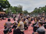 pengecekan-fisik-terhadap-bekal-peralatan-khusus-dan-kendaraan-dinas-anggota.jpg