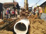 pengerjaan-proyek-drainase-di-Jalan-Turaichan-Kudus.jpg