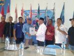 pengurus-DPC-Partai-Demokrat-menerima-berkas-formulir.jpg