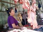 penjual-daging-sapi_20160620_134948.jpg