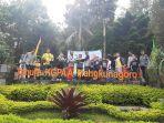 penyerahan-bantuan-anggrek-hitam-dari-hae-komda-jateng-untuk-tahura-mangkunagoro-i.jpg