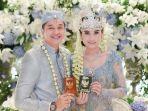 pernikahan-adly-fairuz-32-dan-angbeen-rishi-dengan-menggunakan-adat-sunda.jpg