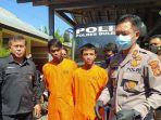 polisi-menunjukan-tersangka-pencuri-yang-melakukan-duel-maut.jpg