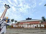 potret-halaman-masjid-baiturrahman-semarang.jpg