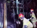 ppproses-pemadaman-api-dan-pendinginan-di-lokasi-kebakaran.jpg
