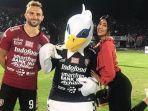 rumah-duka-lelhy-arif-spaso-istri-spaso-bali-united.jpg
