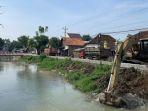 sedimentasi-Sungai-Kendal.jpg