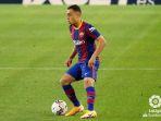 sergino-dest-melakukan-debutnya-di-barcelona-pada-pekan-ke-5-liga-spanyol-minggu-4102020.jpg