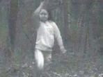 sosok-hantu-anak-kecil-yang-tertangkap-kamera.jpg