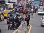 suasana-arus-lalu-lintas-di-simpang-kertek-wonosobo-di-h2-lebaran-senin-24042023.jpg