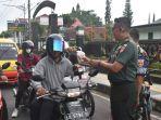 suasana-pembagian-takjil-gratis-123.jpg