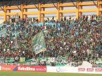 suporter-psis-vs-persebaya.jpg