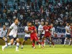 t-bola-dengan-penggawa-Persiku-Kudus.jpg
