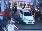 tabrak-lari-di-solo-mobil-putih.jpg