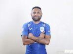 titus-bonai-psis.jpg