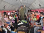 tni-angkatan-udara-telah-mengangkut-sekitar-5800-orang-korban-gempa-menggunakan-pesawat-herkules_20181003_100336.jpg