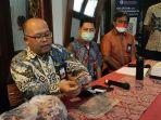 uang-rusak-samin-warga-solo.jpg