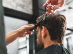viral-potong-rambut.jpg