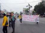 bem_ups_tegal_demo_tolak_kenaikan_harga_bbm_3_desember.jpg<pf>mahasiswa_tegal_tolak_kenaikan_harga_bbm.jpg<pf>mahasiswa_ups_tegal_bagikan_brosur_ke_sopir.jpg