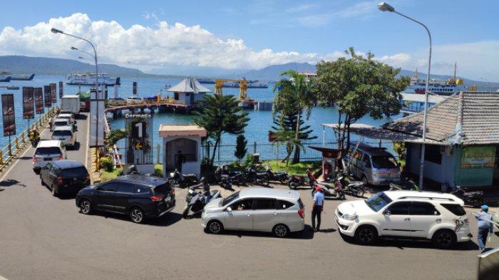 BREAKING NEWS : Pelabuhan Ketapang Jelang Lebaran Penuh Pemudik, Wisatawan Meningkat