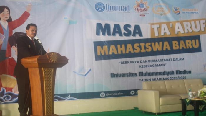 Wali Kota Madiun Dr Drs H Maidi saat memberi sambutan Masta mahasiswa baru UMMAD.