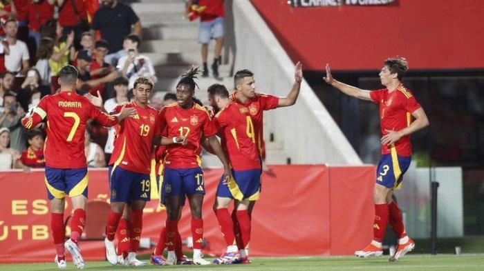 para-pemain-Timnas-Spanyol-selebrasi.jpg