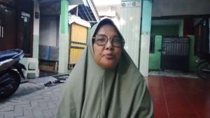 BERHARAP-Umiyati-ibu-tersangka-Adi-Firmansyah.jpg