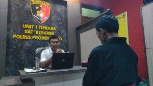Budiono-saat-diperiksa-polisi.jpg