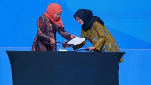 Ipuk-Fiestiandani-menandatangani-nota-kesepakatan-Restotative-Justice.jpg