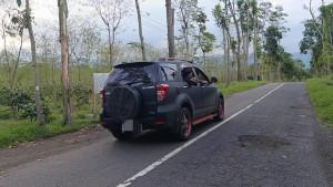 Nyoba-Jalan-magnet-di-ijen.jpg