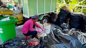 OLAH-SAMPAH-Kelurahan-Bakungan.jpg